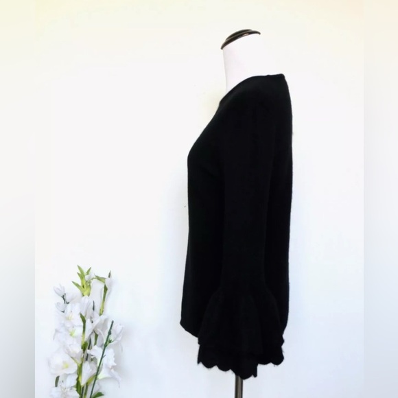 Saks Fifth Ave 100% Cashmere Sweater Tiered Ruffle Ruffle Sleeve Black SZ S - Picture 2 of 6